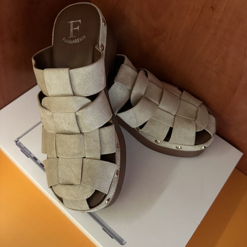 Beige platform mules, size 39