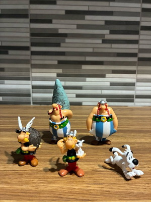 Asterix & Obelix figures like new, all together