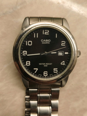 Casio MTP-1221 men's silver watch like new