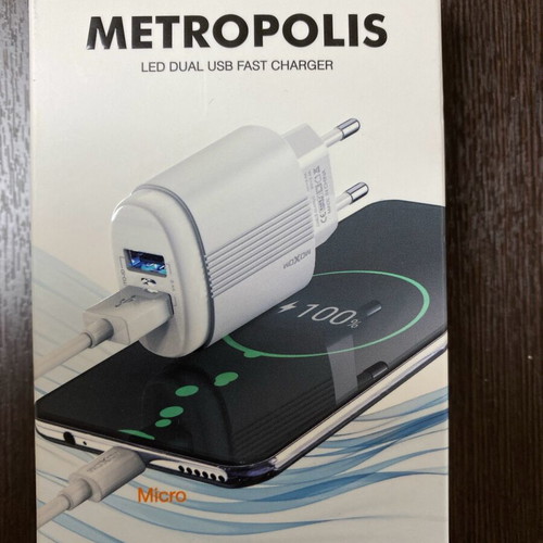 Charger with dual USB ports new with micro USB cable