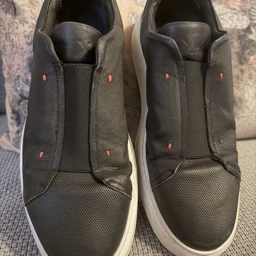 Kricket sneakers size 44 black like new