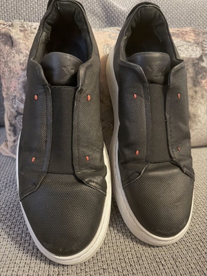 Kricket sneakers size 44 black like new
