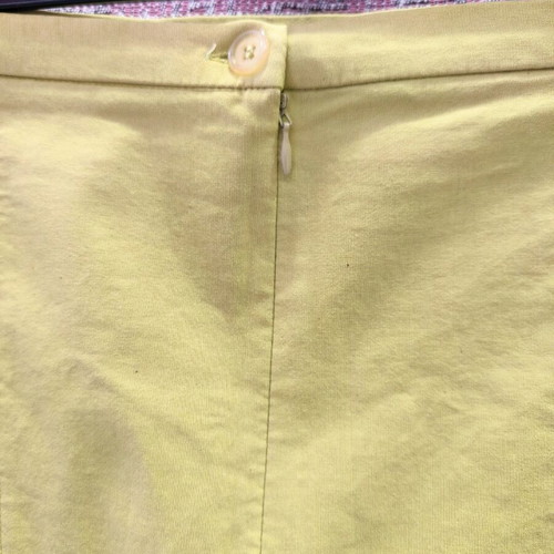 Pencil skirt green like new, size M with pockets