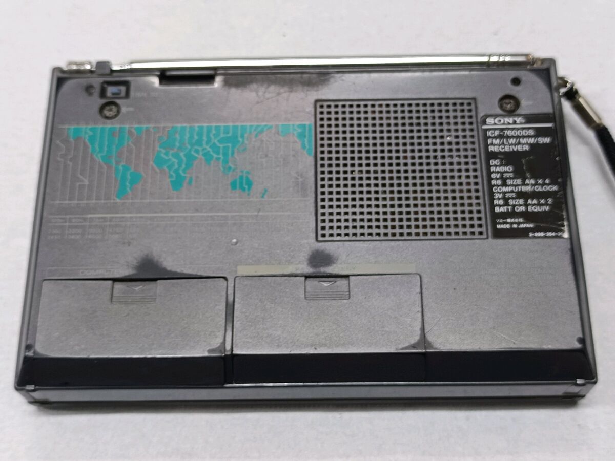 Sony ICF 7600DS used radio - € 70,00 - Vendora.cy
