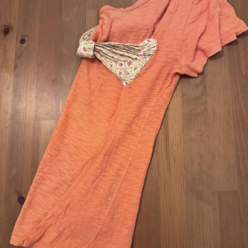 Madame Shoushou Orange Back Bow T-Shirt Size S Like New