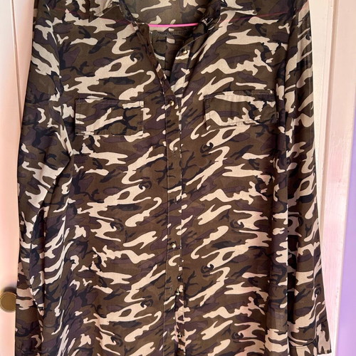 Military women's shirt like new, noXL, khaki beige brown