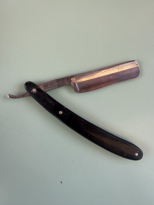 KAMA vintage straight razor with original case