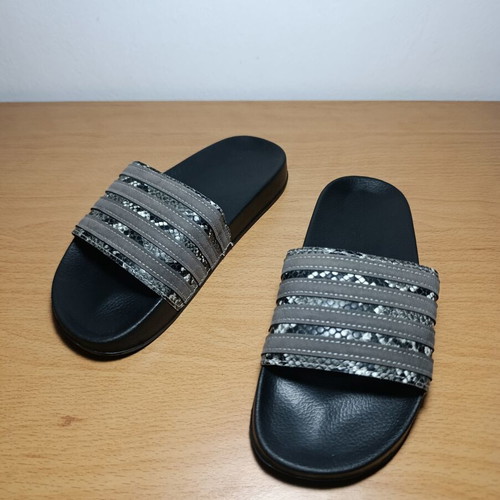 Women's slides snake print slippers size 38, black and grey