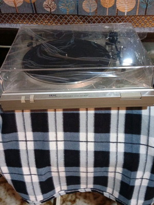 Akai AP-B110 vintage turntable like new