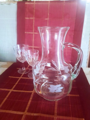 Vintage French 25-Piece Glass Serving Set mint condition, service for 8