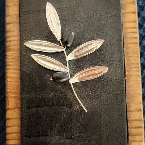 Handmade Silver Olive Branch Decorative Piece like new, 925 silver