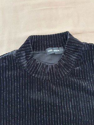 Cropped blouse black like new