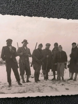 Hunters photo used, hunting campaign in the snow