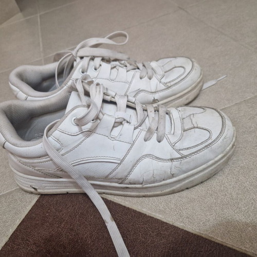 Zara white sneakers size 44 used with visible wear