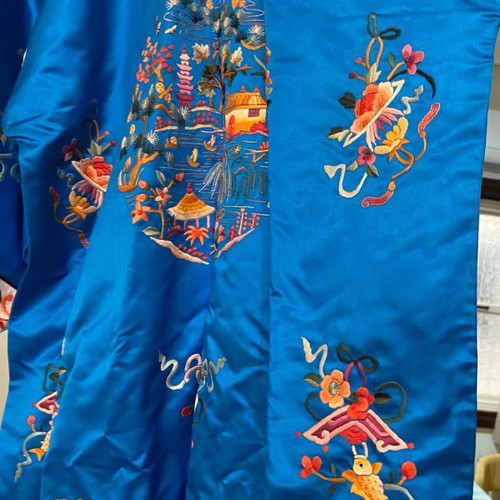 Silk kimono new with embroidery blue size M