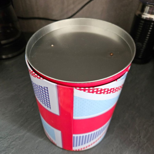 Vintage biscuit tin used