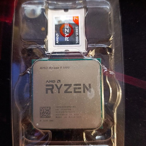 AMD Ryzen 5 1600 CPU with cooler lightly used