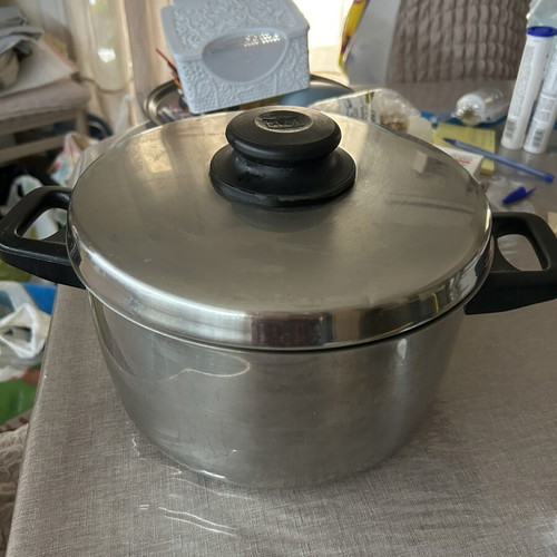 Cooking pot 26l used
