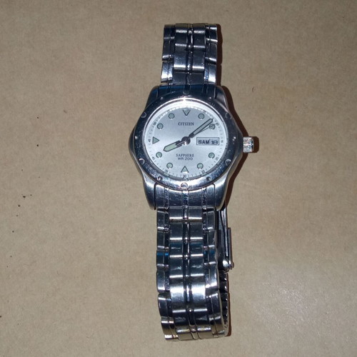 Citizen Sapphire WR200 watch for repair or spare parts, like new