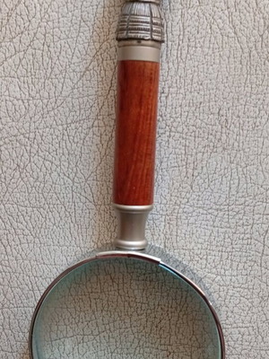 Διακοσμητικός μεγεθυντικός φακός με λαβή σαμουράι και ξύλινο στέλεχος καινούργιο