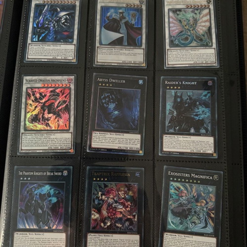 Yu-Gi-Oh! album new with 53 holo cards