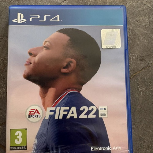 FIFA 22 PS4 game like new, football sports