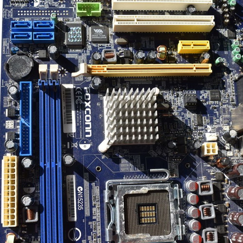 Mainboard Motherboard Foxconn used, broken for spare parts