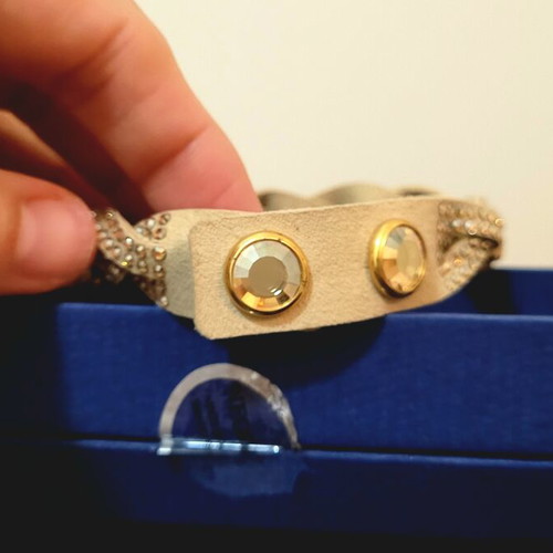 Juicy Couture bracelet like new, beige and gold