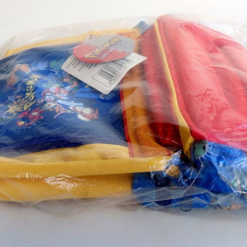 Pokemon 1998 Nintendo school bag new, factory sealed