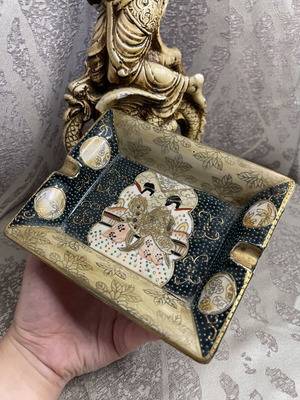 Vintage πορσελάνινο σταχτοδοχείο Satsuma Geisha Moriage σαν καινούργιο, Ασιατική τέχνη