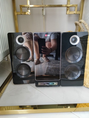 LG στερεοφωνικό σύστημα με ηχεία