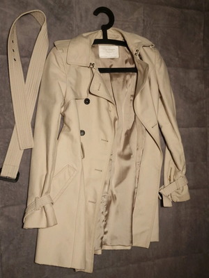 Zara trench coat used, shirt style, size XS, sand color