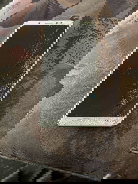 Xiaomi M1803E7SG για ανταλλακτικα