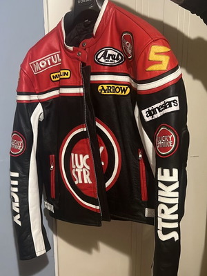 Lucky Strike яке XL ново с подплата