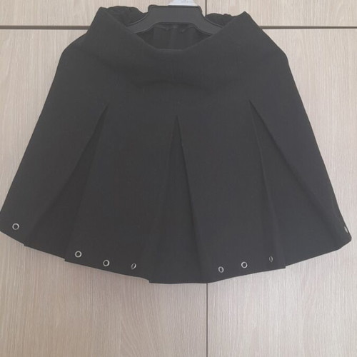Zara pleated skirts set for 10 years, 140 cm, like new, black and green