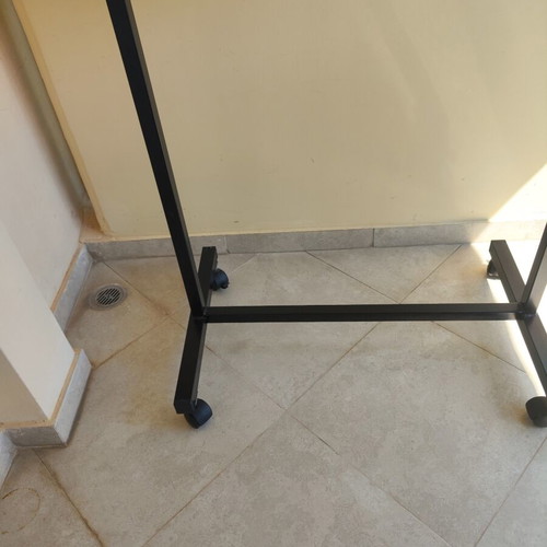 Marker board rotating with aluminum frame and wheels, like new