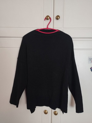 Black blouse used, size L