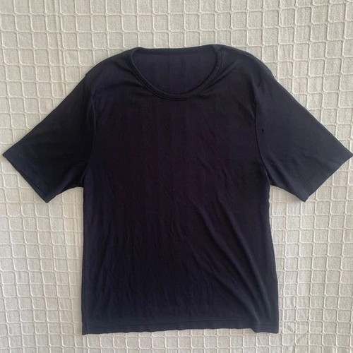 T-shirt black size M used with sleeve pull