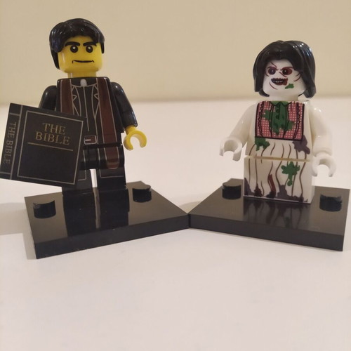 Father Damien and Regan horror minifigures like new