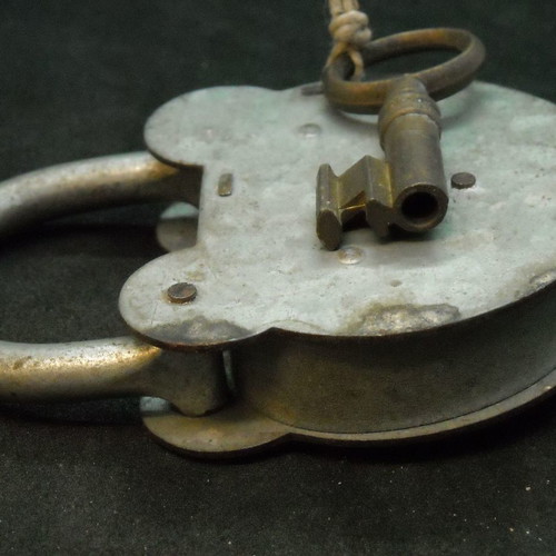 Large Unis F.T.H. France padlock used with functional key