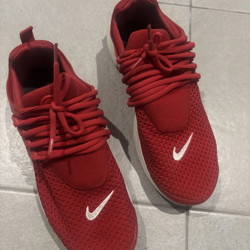Nike Air Presto sneakers size 42, red and white