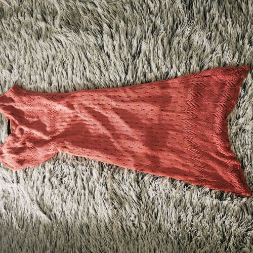 Knitted dress pink like new with lining and elasticity