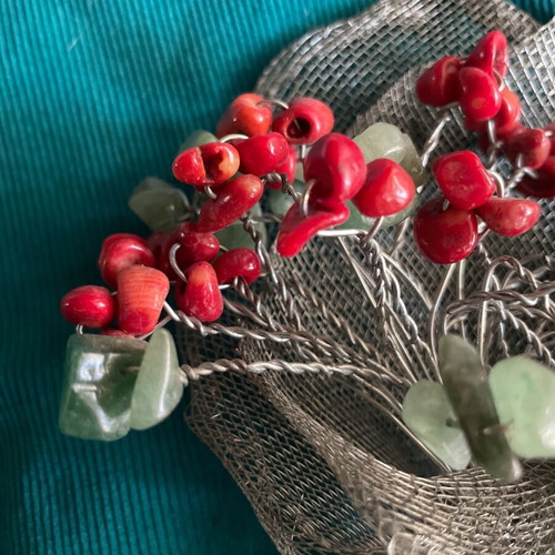 Flower bouquet with wire, coral and agate like new