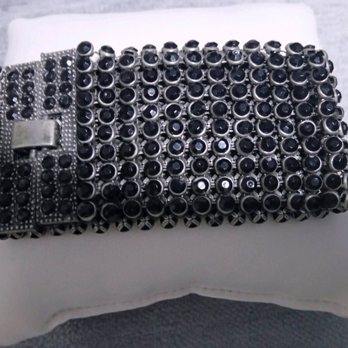 Black rhinestone bracelet like new