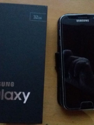 Samsung S7 μαύρο μεταχειρισμένο με φορτιστή και θήκες