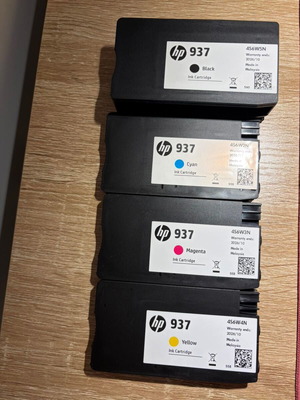 Hp 937 ink cartridges new, set of 4