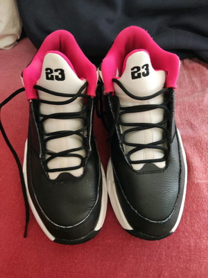 Nike Air Jordan Max Aura 3 size 39 used leather sport shoes