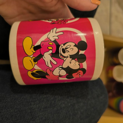 Mickey Minnie Mug like new with design