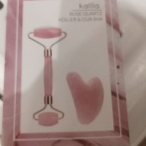 Rose Quartz Roller and Gua Sha set