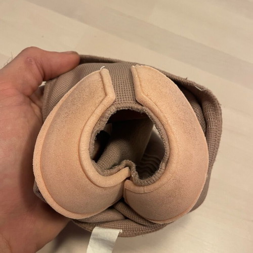 Elastic knee brace used with knee opening, size M